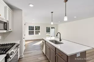 6136 Burgess Dr, Spring Lake, MI 49456 - Photo 9