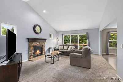 678 Orchard Court NE, Rockford, MI 49341 - Photo 7