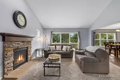 678 Orchard Court NE, Rockford, MI 49341 - Photo 9