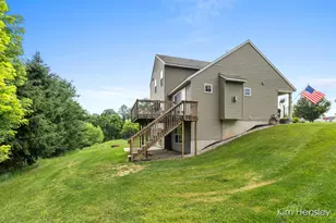 678 Orchard Ct NE, Rockford, MI 49341 - Photo 39