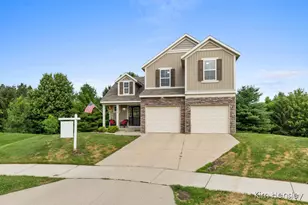 678 Orchard Ct NE, Rockford, MI 49341 - Photo 3