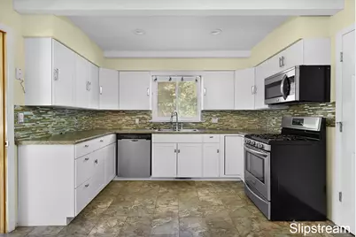 168 E Delaware Avenue, Benton Harbor, MI 49022 - Photo 7