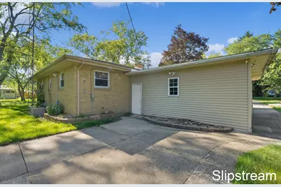 168 E Delaware Avenue, Benton Harbor, MI 49022 - Photo 27
