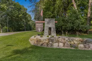 1222 Lochaven Cir, Hillsdale, MI 49242 - Photo 5