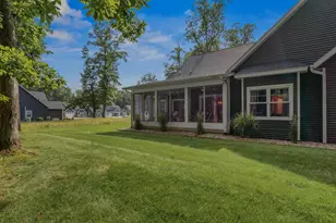 1222 Lochaven Cir, Hillsdale, MI 49242 - Photo 27