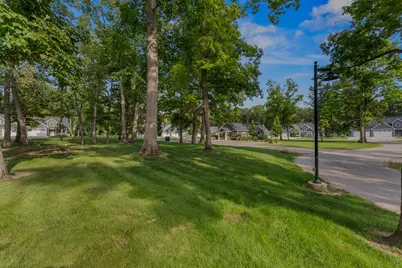 1222 Lochaven Circle, Hillsdale, MI 49242 - Photo 9