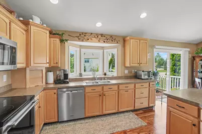 1433 Hillridge Way, Zeeland, MI 49464 - Photo 7