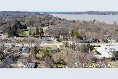 651 S 160th Avenue, Holland, MI 49423 - Photo 25