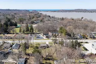 651 S 160th Ave, Holland, MI 49423 - Photo 25