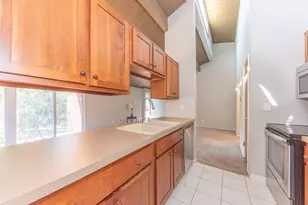 2405 Packard St, Ann Arbor, MI 48104 - Photo 25