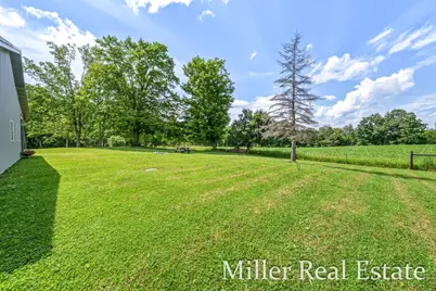9607 S Barryville Road, Dowling, MI 49050 - Photo 23