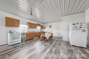 9607 S Barryville Rd, Dowling, MI 49050 - Photo 3