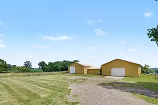 1049 Lincoln Rd, Allegan, MI 49010 - Photo 29