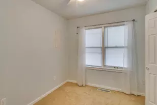 79 S Cedar Ave, Battle Creek, MI 49037 - Photo 13