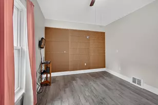 916 Lincoln St, Jackson, MI 49202 - Photo 25