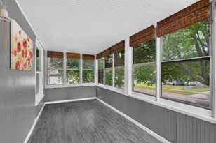 916 Lincoln St, Jackson, MI 49202 - Photo 9