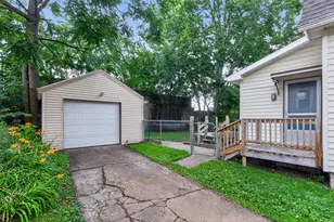 916 Lincoln St, Jackson, MI 49202 - Photo 43