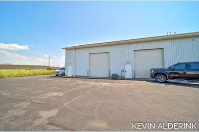 11555 Crossings Court, Holland, MI 49424 - Photo 33