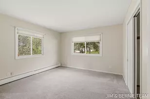 2238 Edgewood Ave SE, Grand Rapids, MI 49546 - Photo 17