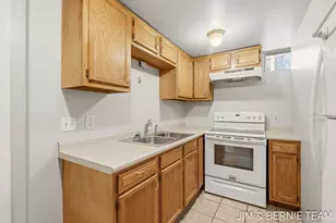 2238 Edgewood Ave SE, Grand Rapids, MI 49546 - Photo 31