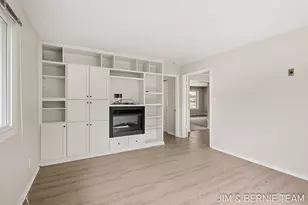2238 Edgewood Ave SE, Grand Rapids, MI 49546 - Photo 15