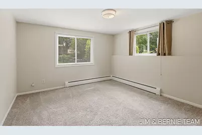 2238 Edgewood Avenue SE, Grand Rapids, MI 49546 - Photo 25