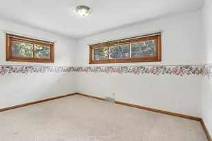243 Briar Hill Dr, Battle Creek, MI 49015 - Photo 13