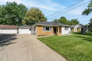 1131 Coolidge Ave, Kalamazoo, MI 49006 - Photo 1