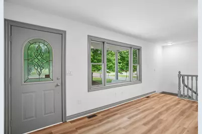990 Centennial Avenue, Ypsilanti, MI 48198 - Photo 5