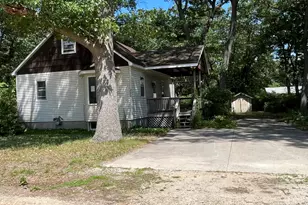 280 Shonat St, Muskegon, MI 49442 - Photo 1