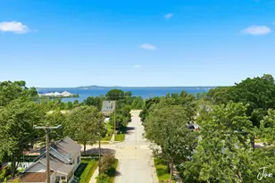 1889 Robinson St, Muskegon, MI 49441 - Photo 39