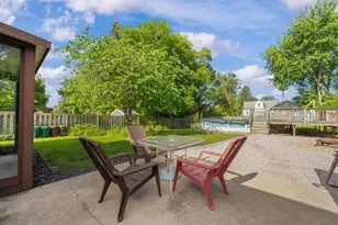2214 Lynn Dr, Saint Joseph, MI 49085 - Photo 29