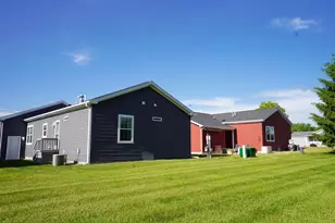 5624 KINGSLEY DR, Rockford, MI 49341 - Photo 25