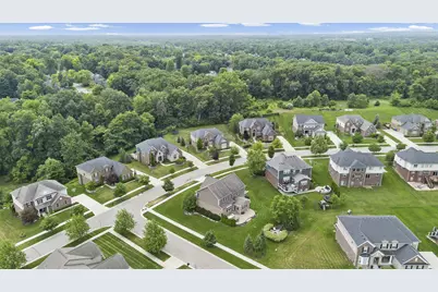 5887 Strawberry Circle, Commerce Township, MI 48382 - Photo 61