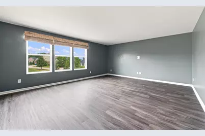 5887 Strawberry Circle, Commerce Township, MI 48382 - Photo 39