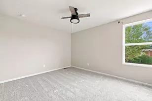 5887 Strawberry Cir, Commerce Township, MI 48382 - Photo 31