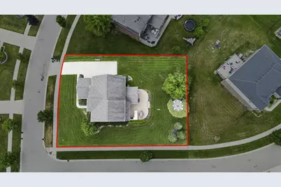 5887 Strawberry Circle, Commerce Township, MI 48382 - Photo 5