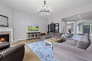 5887 Strawberry Cir, Commerce Township, MI 48382 - Photo 23