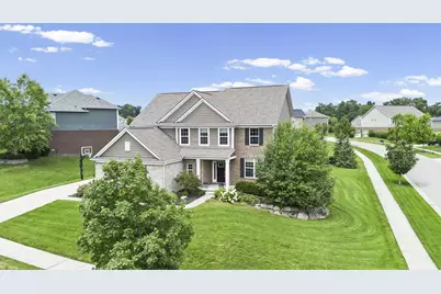 5887 Strawberry Circle, Commerce Township, MI 48382 - Photo 3