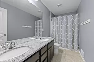 5887 Strawberry Cir, Commerce Township, MI 48382 - Photo 41