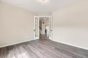 5887 Strawberry Cir, Commerce Township, MI 48382 - Photo 15