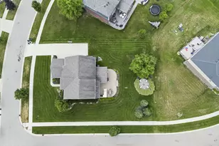 5887 Strawberry Cir, Commerce Township, MI 48382 - Photo 57