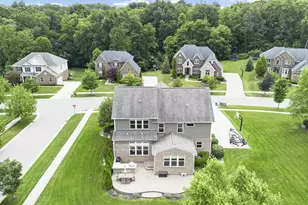 5887 Strawberry Cir, Commerce Township, MI 48382 - Photo 63