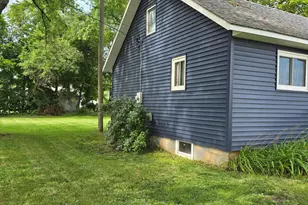 409 Norwood Ave, Sturgis, MI 49091 - Photo 3
