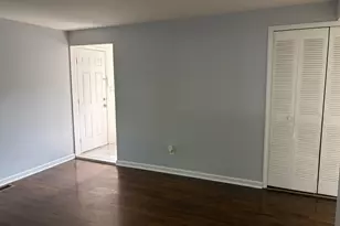 15 Metroview Ct, Ann Arbor, MI 48108 - Photo 9