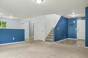 31550 Pine Ridge Cir, Lawton, MI 49065 - Photo 5