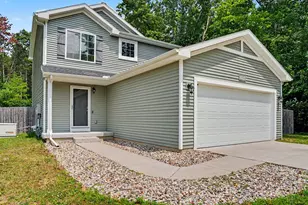 31550 Pine Ridge Cir, Lawton, MI 49065 - Photo 3