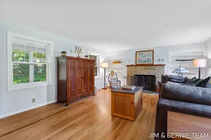 131 E 31st St, Holland, MI 49423 - Photo 7