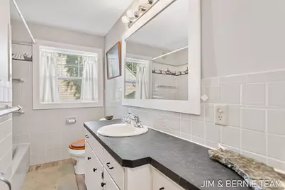 131 E 31st Street, Holland, MI 49423 - Photo 39