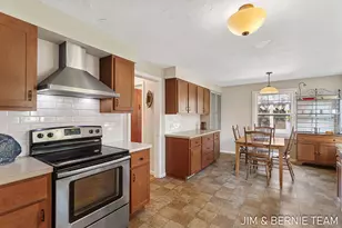 131 E 31st St, Holland, MI 49423 - Photo 27